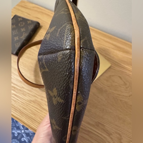 Authentic Vintage Louis Vuitton Small Agenda and Salsa Shoulder Bag Bundle - Picture 10 of 17